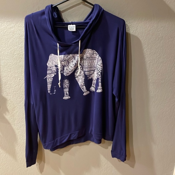 Color bear elephant top with hood - Picture 1 of 4